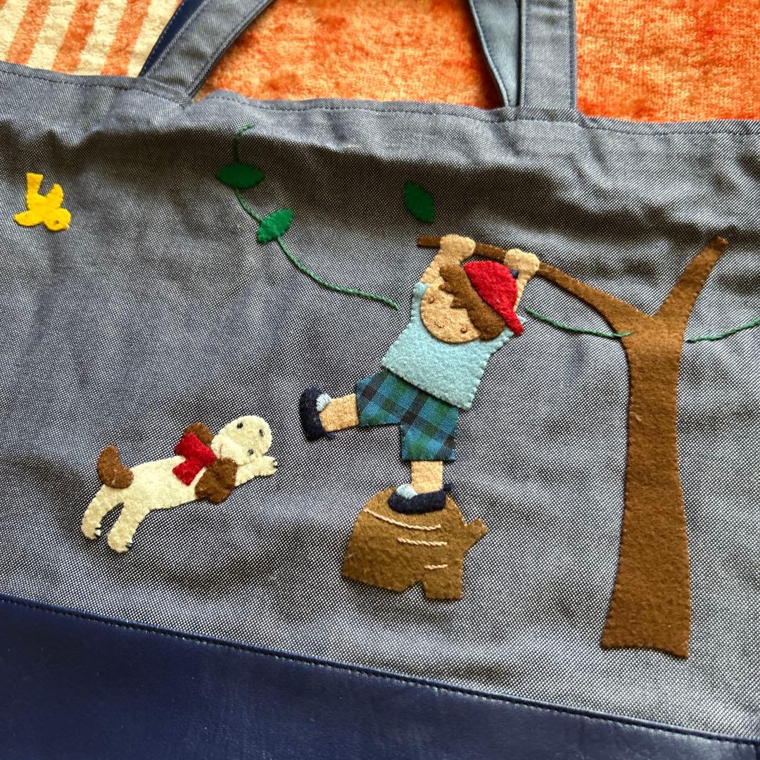 familiar刺繍デザインのトートバッグ