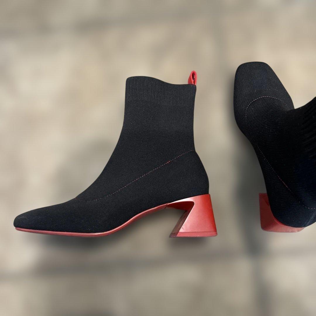 VIVAIA 黒と赤　ブーツ