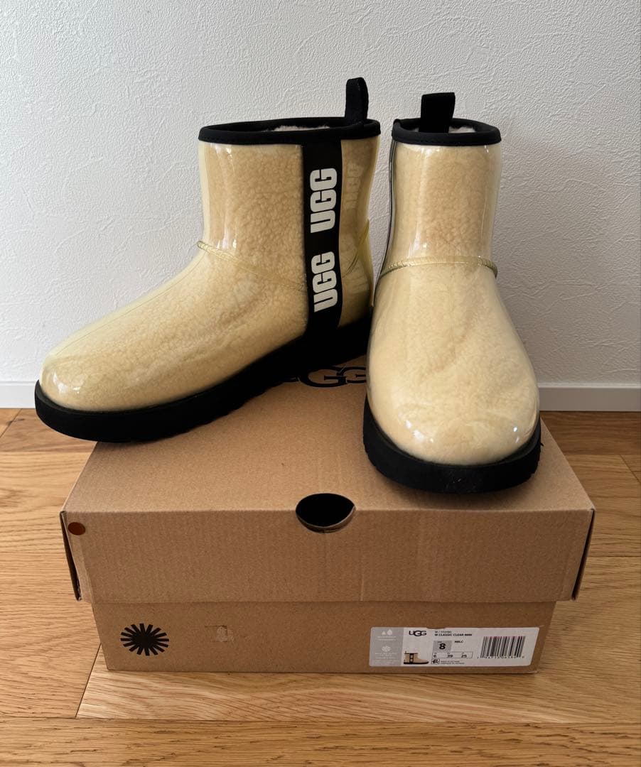 新品試着のみ★UGG レディース クラシック クリア ミニ 8