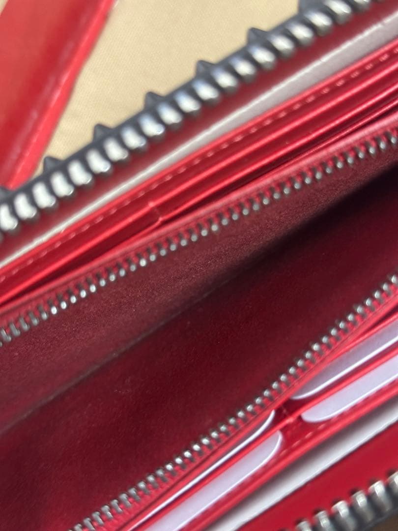 美品！Christian Louboutin パネトーネ　長財布