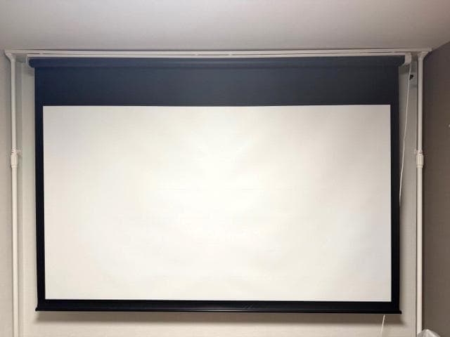 ★送料無料「電動スクリーン80インチ16：9 ホワイトマット」※輸送箱有・開封品