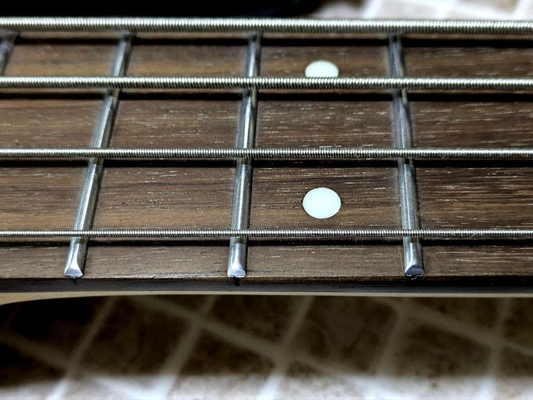 r*n様 BUSKERS バスカーズ ベース エレキベース サンバースト ジャズ