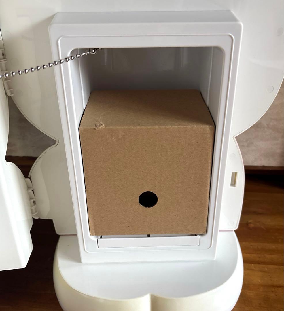 ★未使用★ ハローキティー　冷温庫