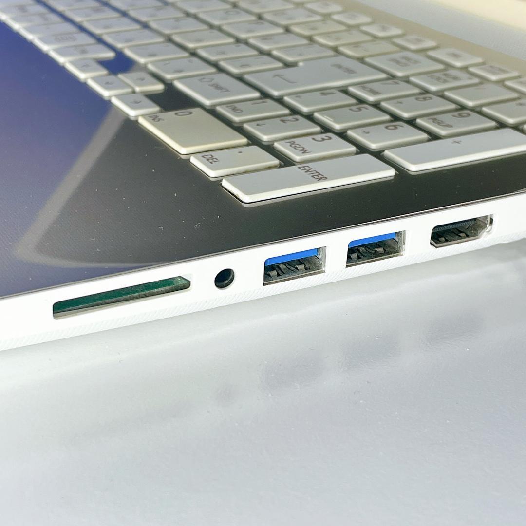 即利用OK！Windows11✨快適SSD書類作成に✨ゴールドノートパソコン薄型