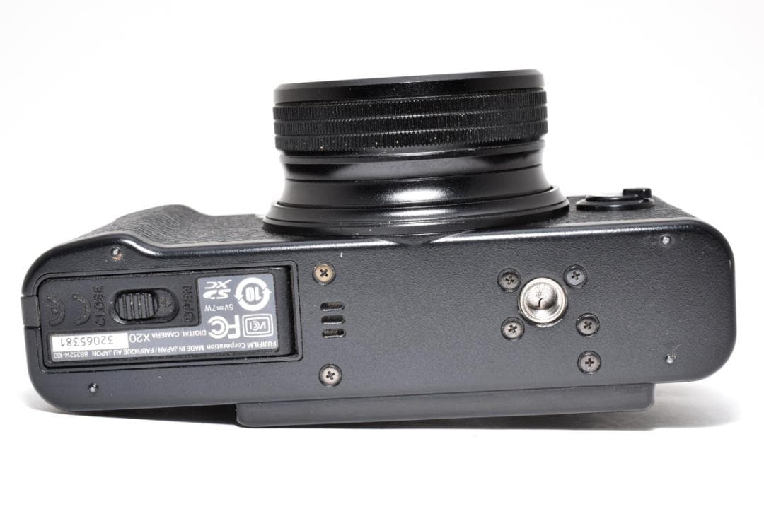 ■ 美品 ■ フジフィルム　FUJIFILM X20 Y251101#711