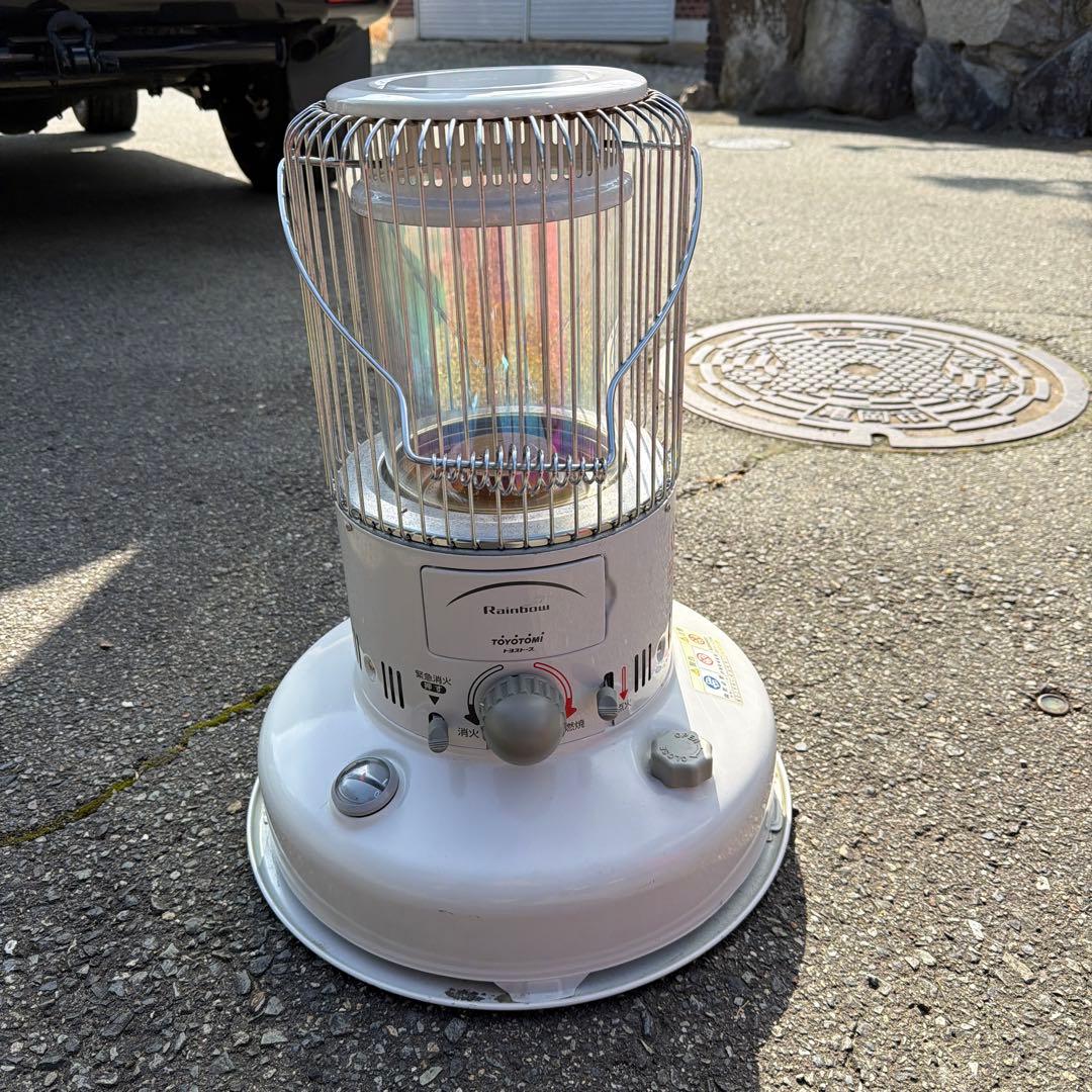 Rainbow トヨトミ ストーブ 灯油　専用カバー付き