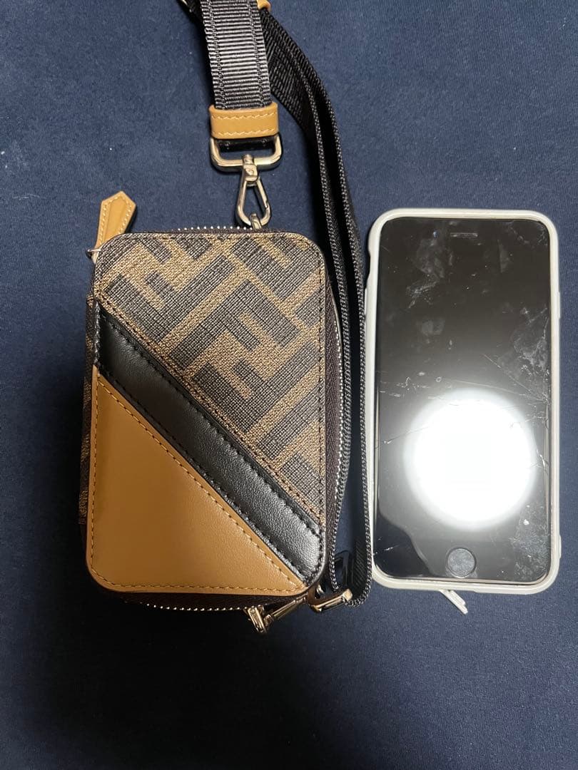 FENDI ミニクロスボディーバック　ベージュ/ブラック