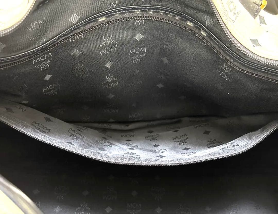 MCMボストンバッグ　ホワイト　美品 旅行用バッグ