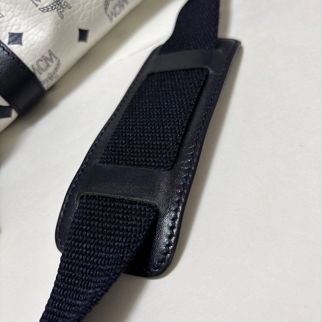 MCMボストンバッグ　ホワイト　美品 旅行用バッグ