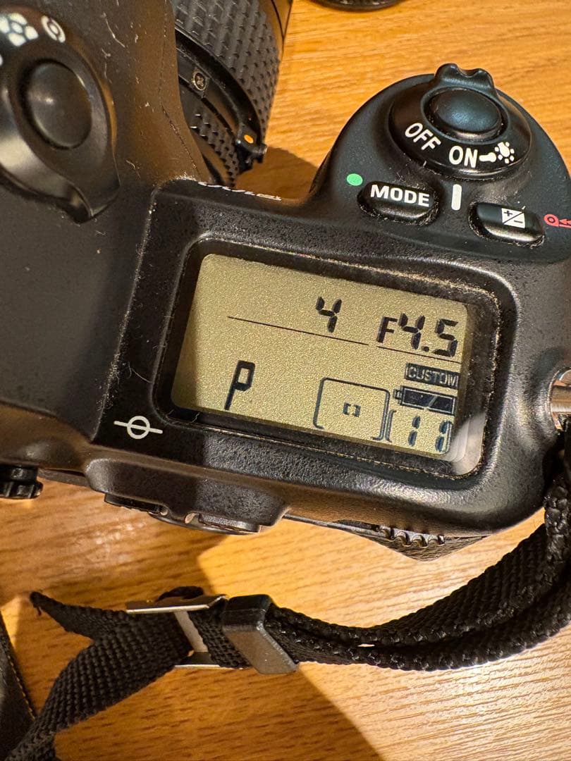 Nikon F100 一眼レフ フィルムカメラ