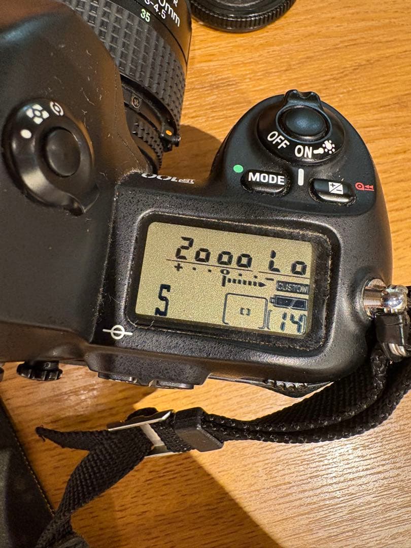 Nikon F100 一眼レフ フィルムカメラ