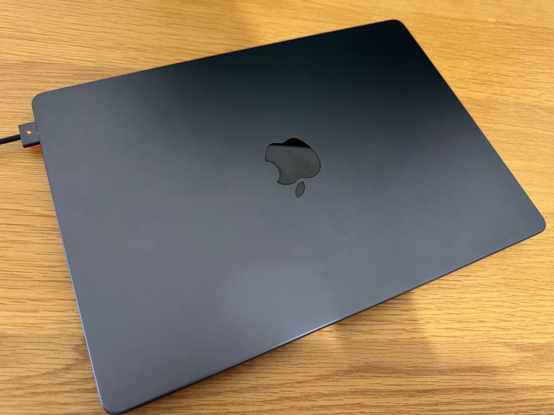 Macbook Pro M4 Proチップ 14インチ