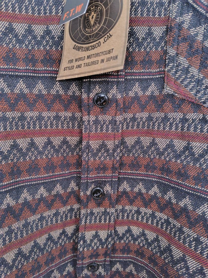 ウエストライド　（L）　ラグ柄　長袖シャツ　未使用品