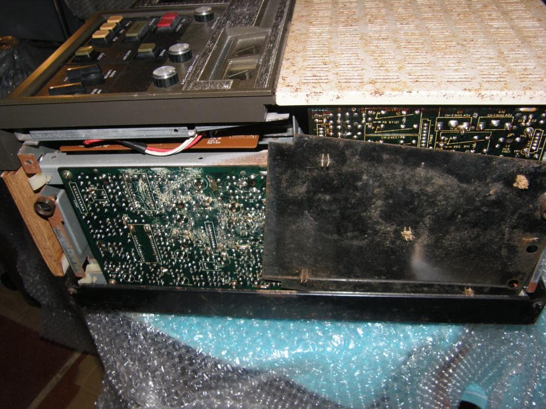 ソニーUmaticレコーダーVO2700ジャンク品の出品です❣