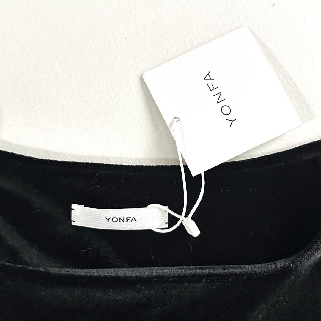 タグ付　YONFA ヨンファ　ベルベットスクエアネックトップスS