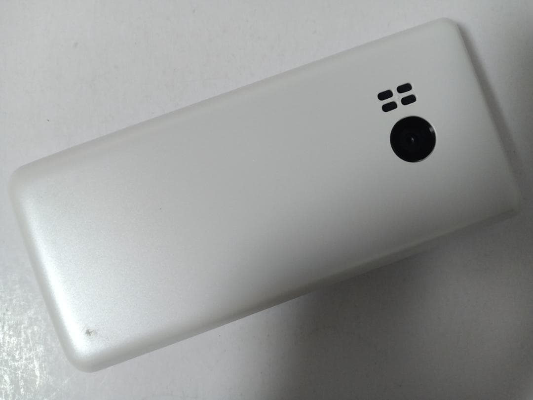 ☆ Y!mobile AQUOS ケータイ4 A206SH ホワイト