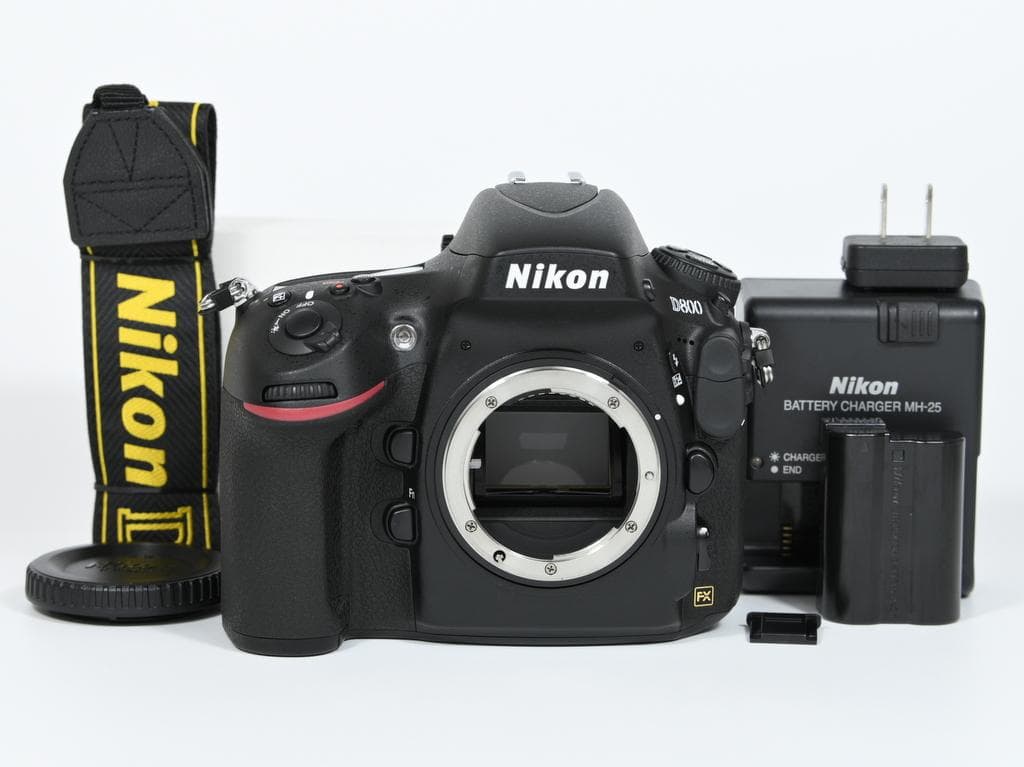 【ほぼ新品】 ニコン　Nikon D800 ボディ 《ショット数177》