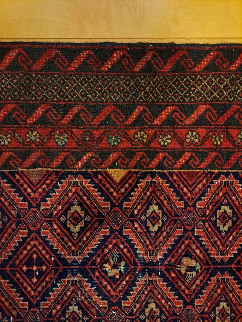 手織りトライバルラグ　ヴィンテージラグ　イラン　ウール　ペルシャ絨毯　バルーチ