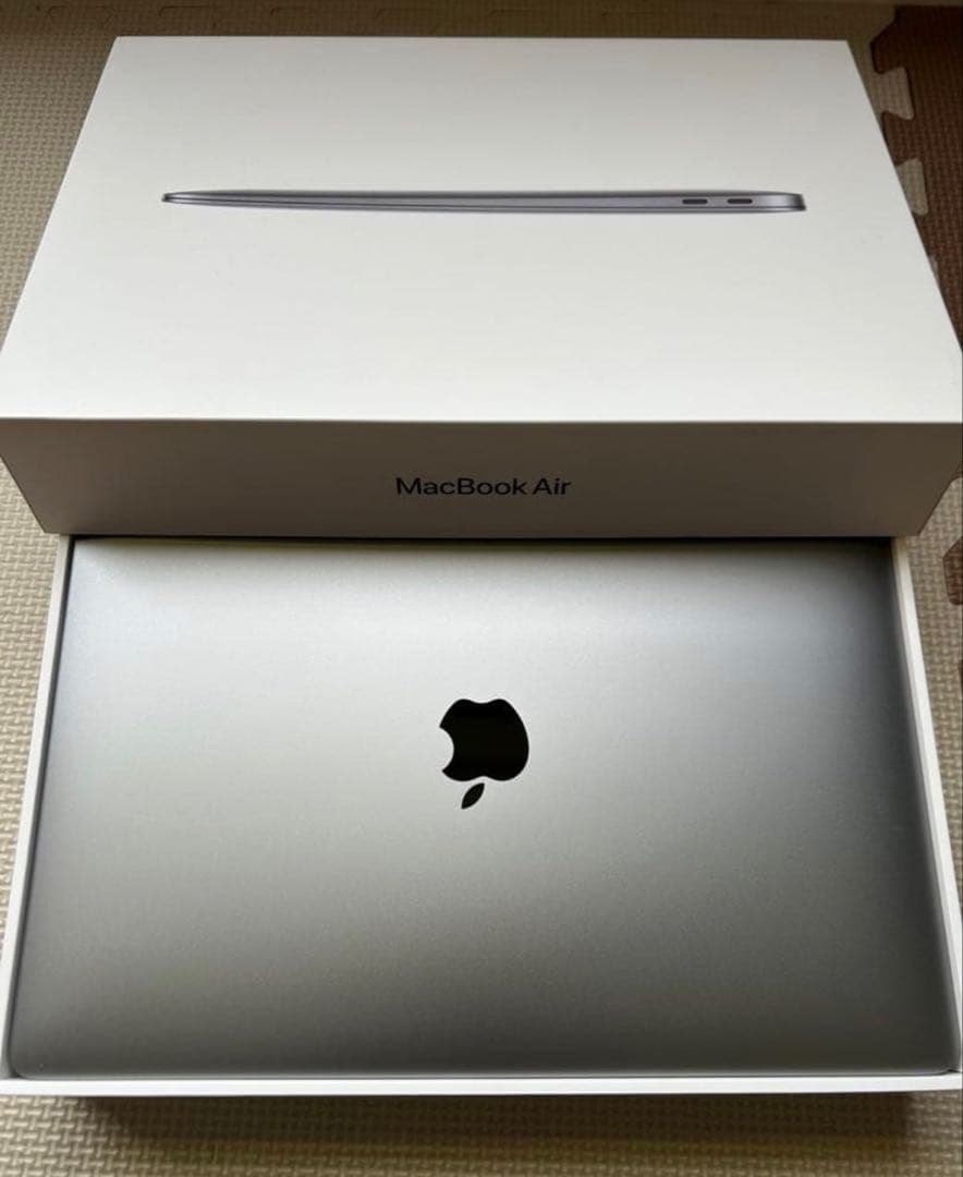 Apple MacBook Air M1 13インチスペースグレー