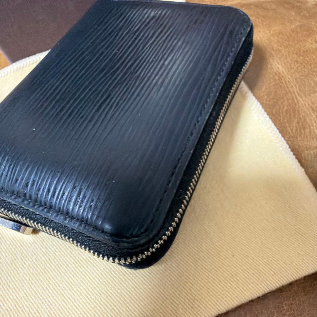 ルイヴィトン　LOUIS VUITTON エピ　黒 レザー ケース