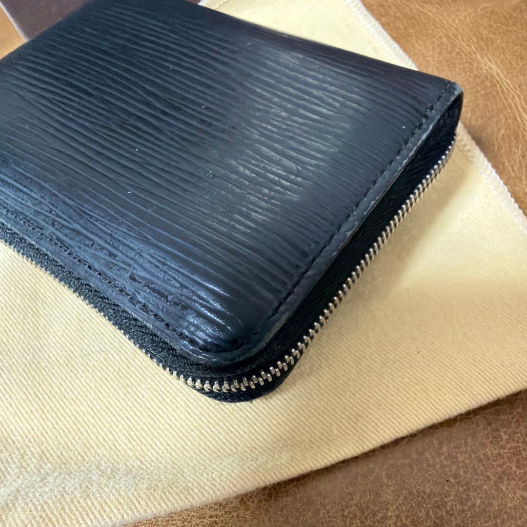 ルイヴィトン　LOUIS VUITTON エピ　黒 レザー ケース