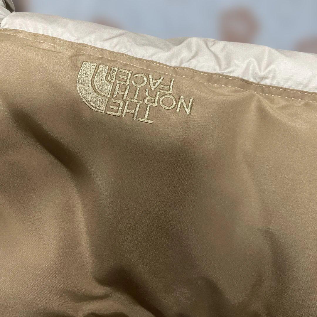 ザノースフェイス　ダウンジャケット　ダウン　ベージュ