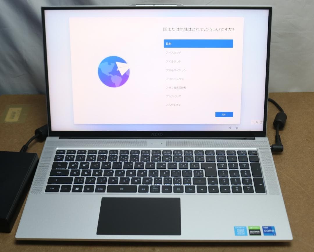 初期化済 ノートPC Corei7-12700H 1TBSSD 32GB 8GB