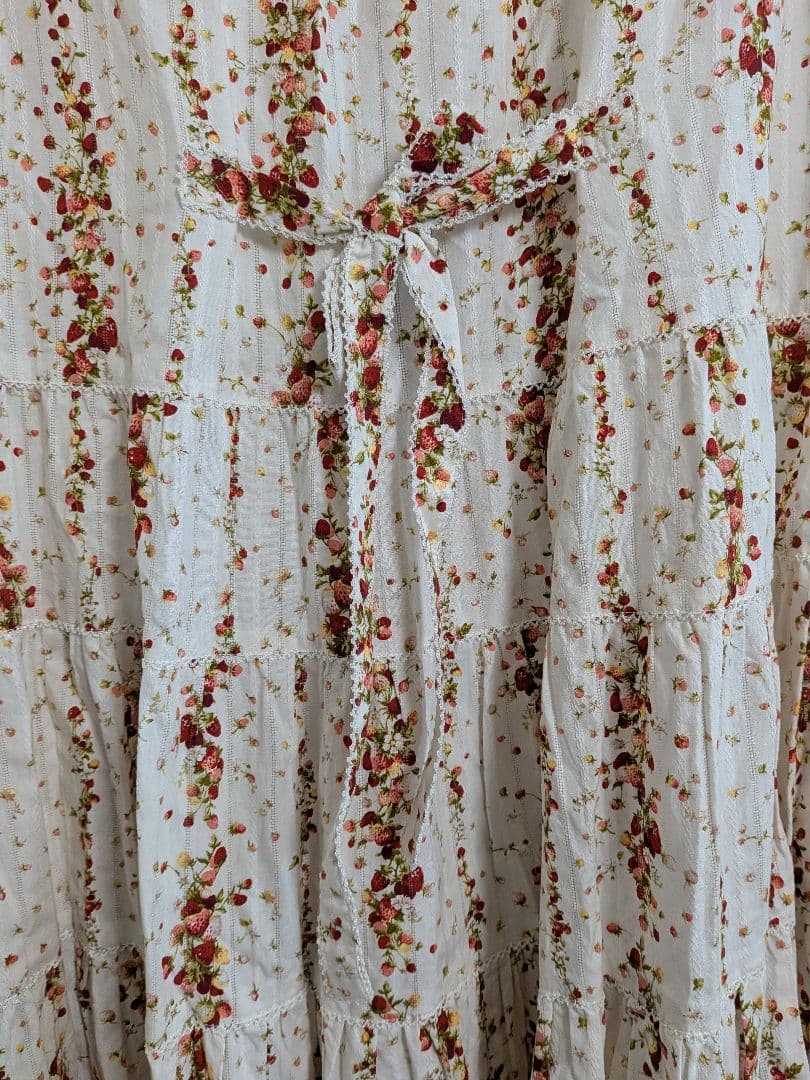 ピンクハウス　いちご柄　ノースリーブワンピース