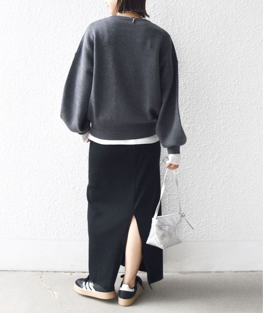 SHIPS 試着のみ　サガラ 刺繍 ロゴ ニット プルオーバー