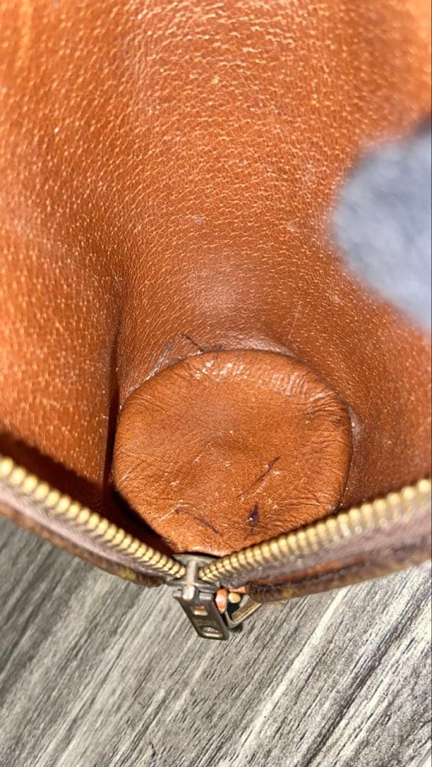 ルイヴィトン　パピヨン　ミニポーチ　モノグラム　ヌメ革