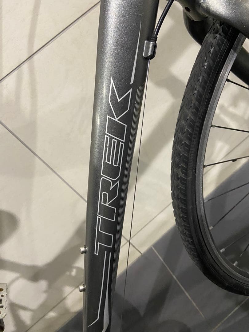 TREK FX7.2 クロスバイク　トレック fx7.3 自転車　fx23415