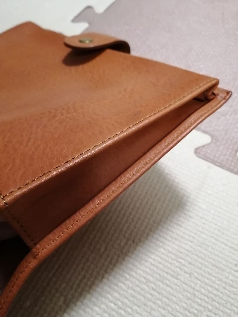 フェラーリ？　車検証　説明書　マニュアル入れ　レザー　革製