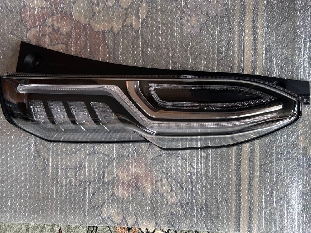 ホンダN-BOX jf3テールランプ