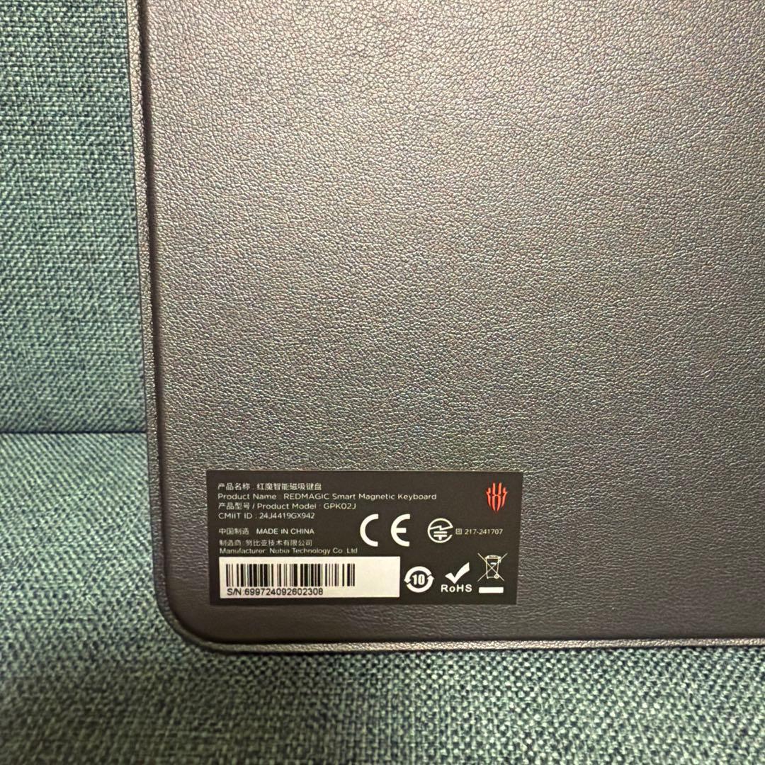 REDMAGIC Nova冷却ファン付ゲーミングタブレットNP03Jキーボード付