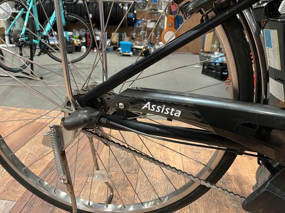 22年4月購入 横浜駅 ブリヂストン 電動アシスト自転車 黒 アシスタU DX