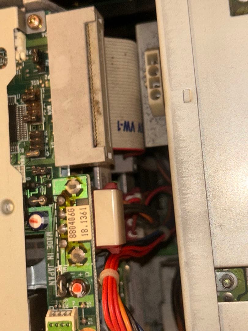 NEC PC-9801RX2 パーソナルコンピュータPC 本体 ケーブル4本付き