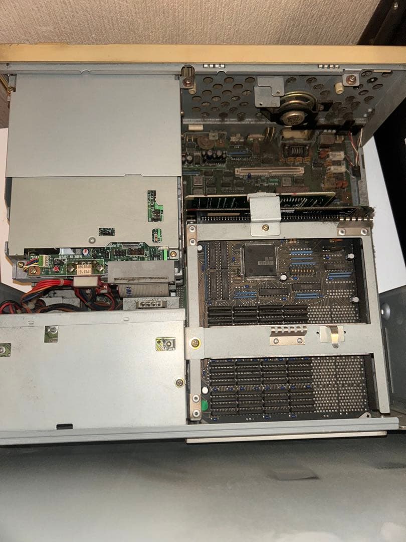 NEC PC-9801RX2 パーソナルコンピュータPC 本体 ケーブル4本付き