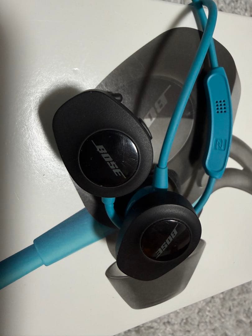 イヤホン BOSE SoundSport wireless headphones