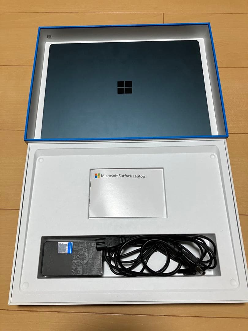 Microsoft Surface Laptop （第1世代）コバルトブルー