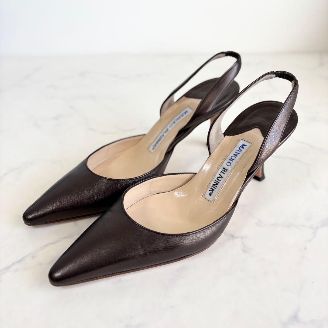 美品 マノロブラニク 36 キャロリン￼ スリングバック レザー ブロンズ 茶色