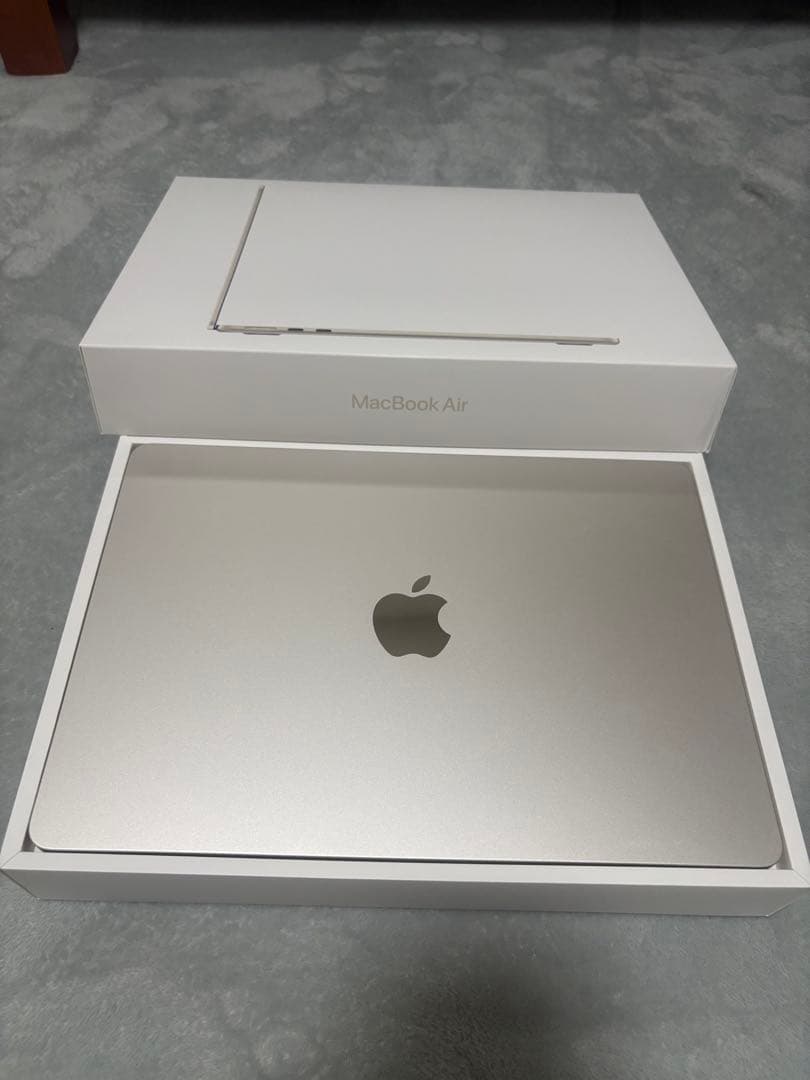 美品 Macbook air M2 2022 16gb | 256gb
