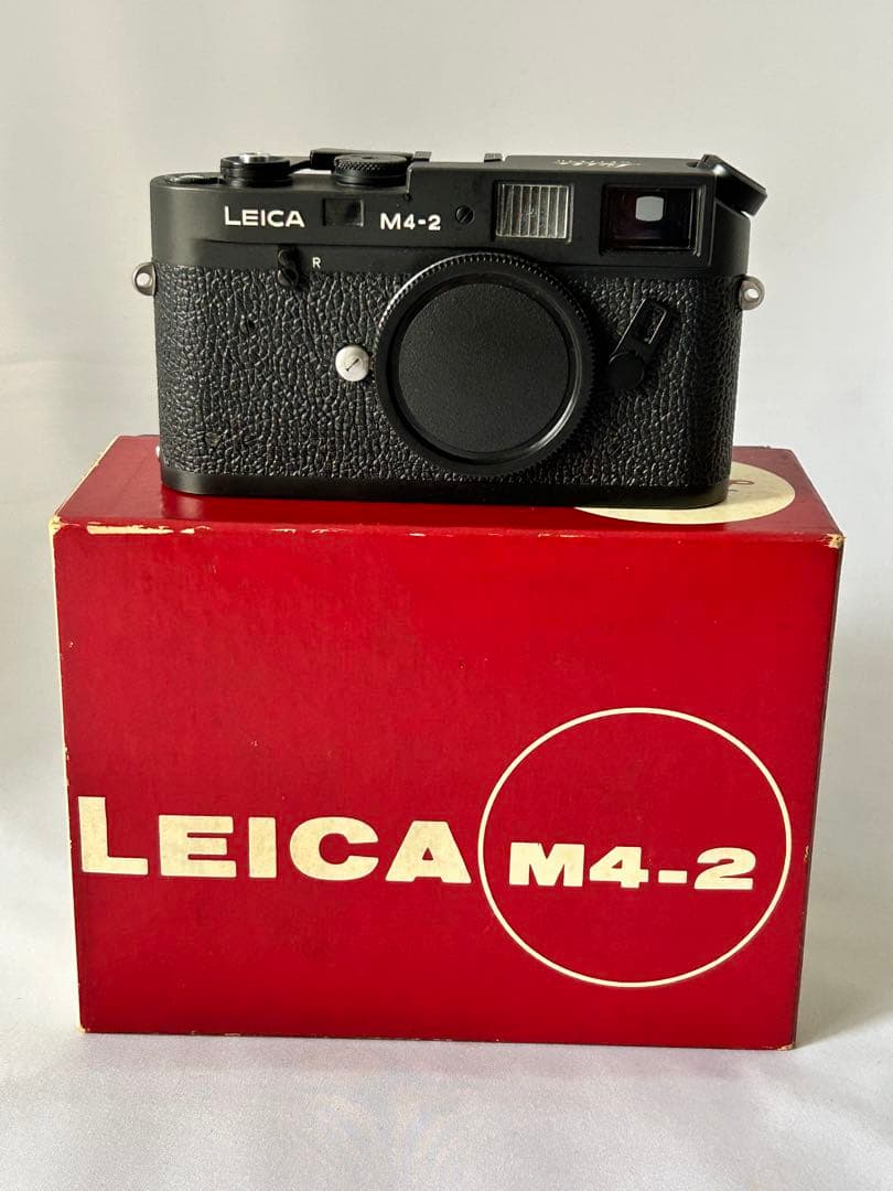 チャップマン様ご予約品　LEICA M4-2 ボディ元箱　取り扱い説明書一式付き