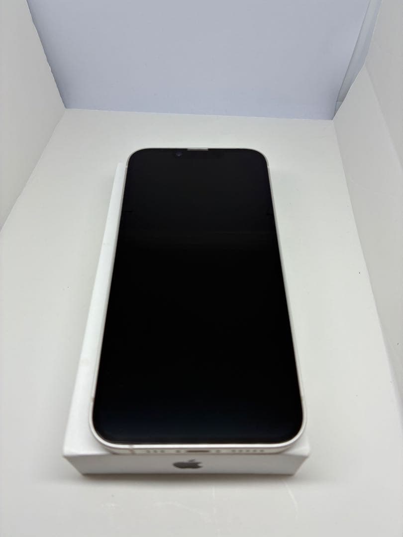 【ぴぃすけ】iPhone14 256㎇ スターライト　SIMフリー　新品