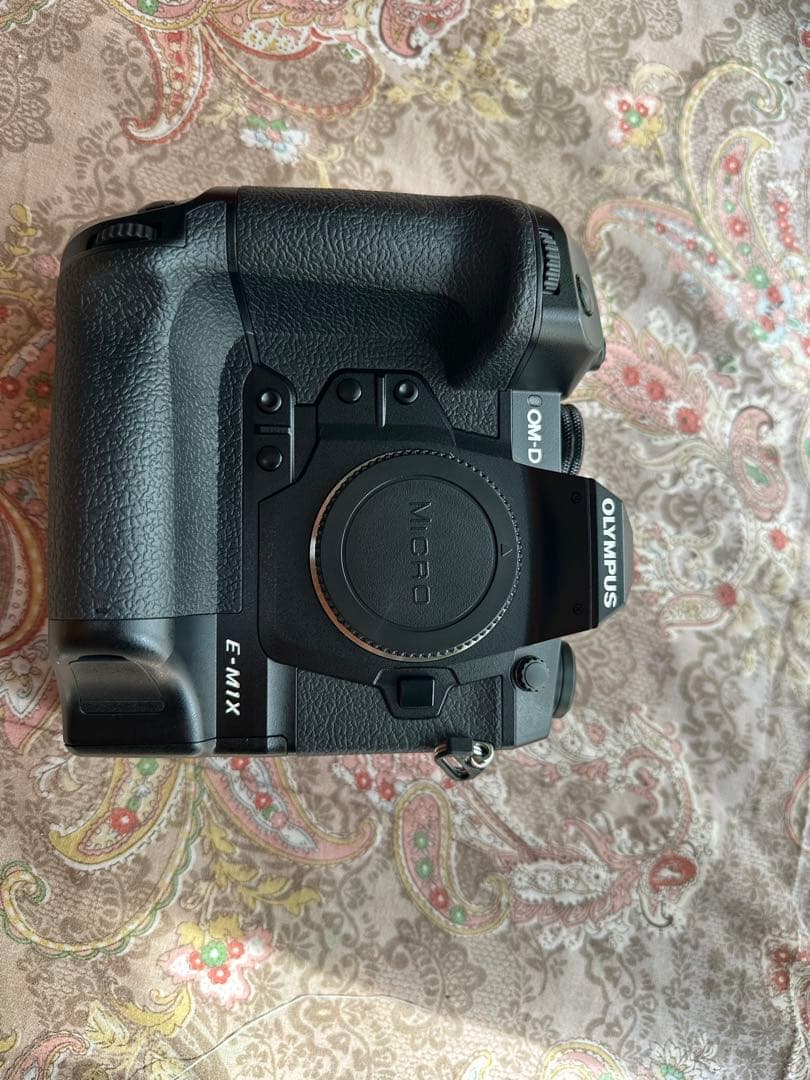 Olympus om-d e-m1x シャッター6350回