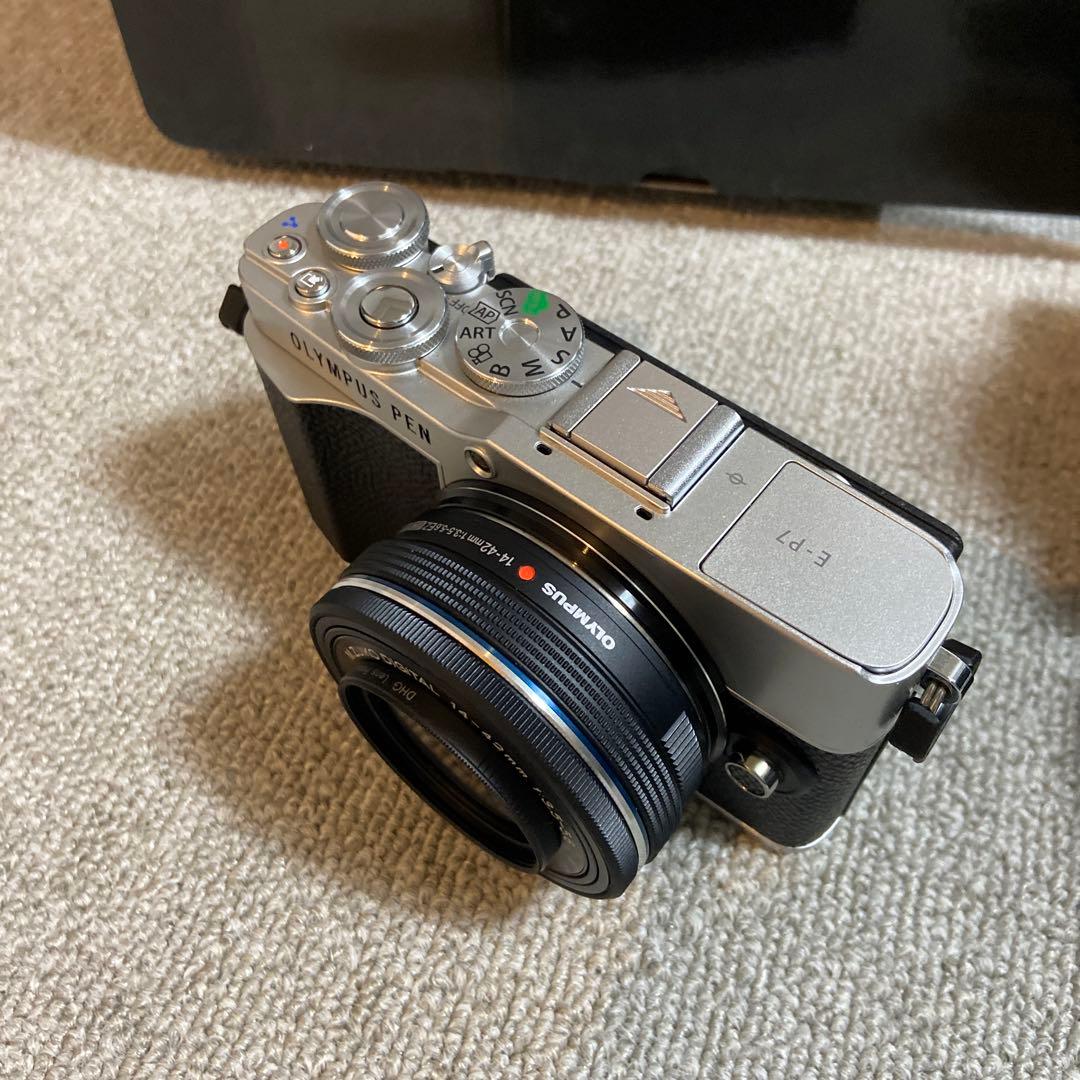 【購入後３ヶ月未満出品】Olympus PEN E-P7 ダブルレンズセット