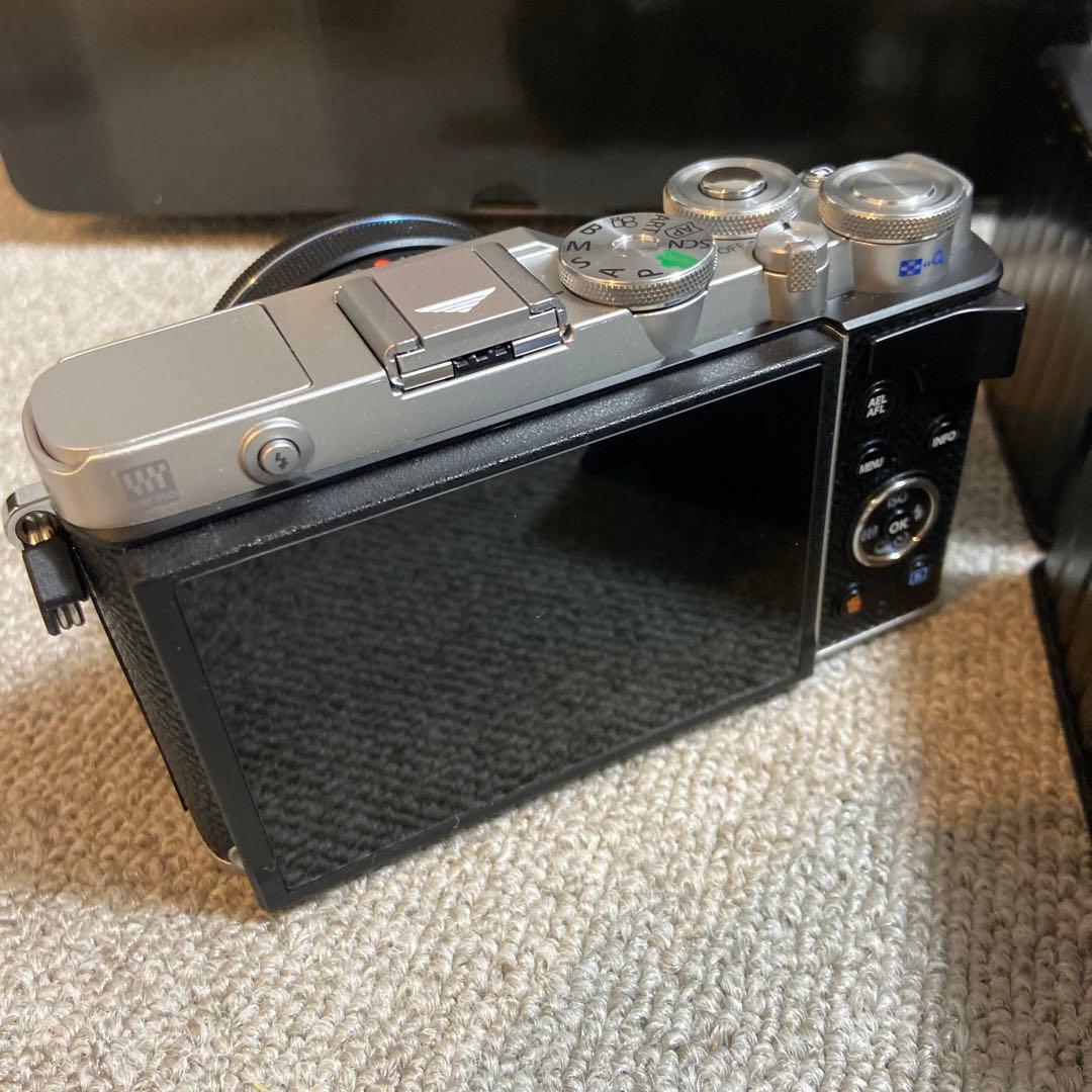 【購入後３ヶ月未満出品】Olympus PEN E-P7 ダブルレンズセット