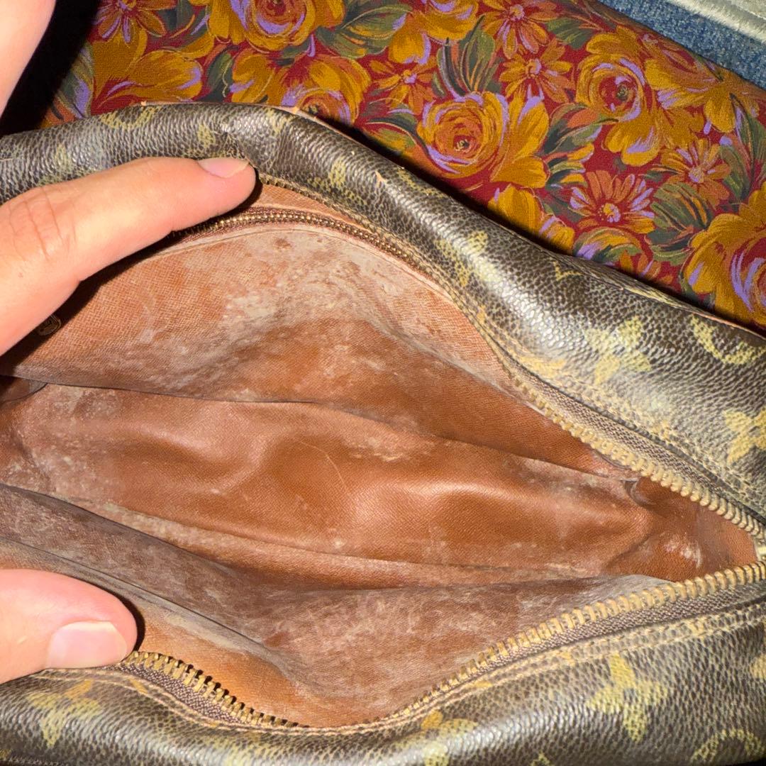 Louis Vuitton モノグラムショルダーバッグ