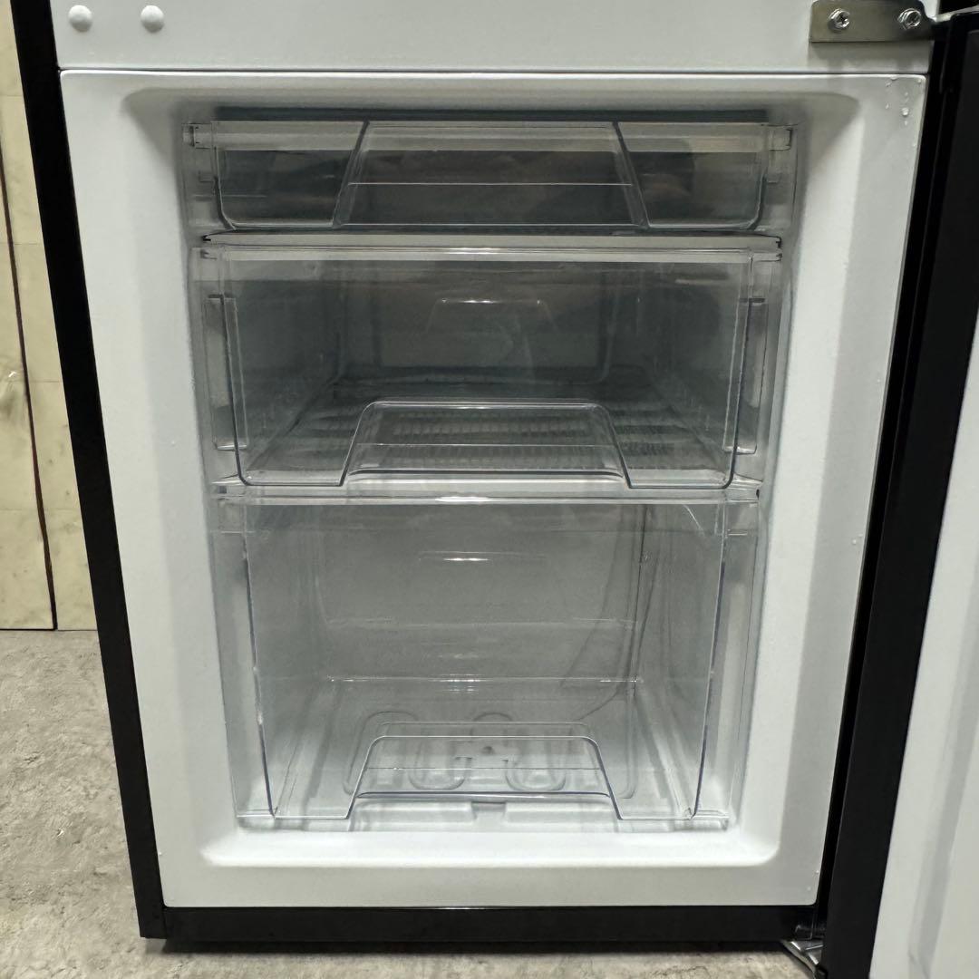 コーギー！美品‼️アイリスオーヤマ 142L 冷蔵庫 23年製