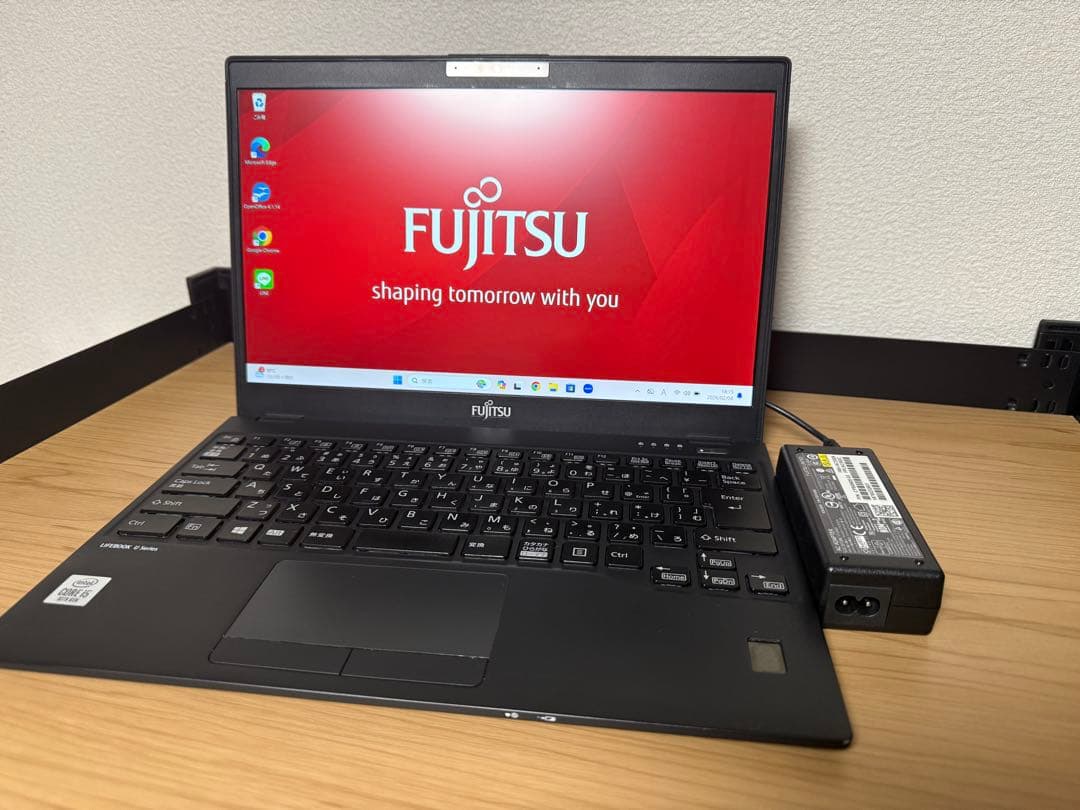 日本製 10世代 i5 8G 256G Fujitsu