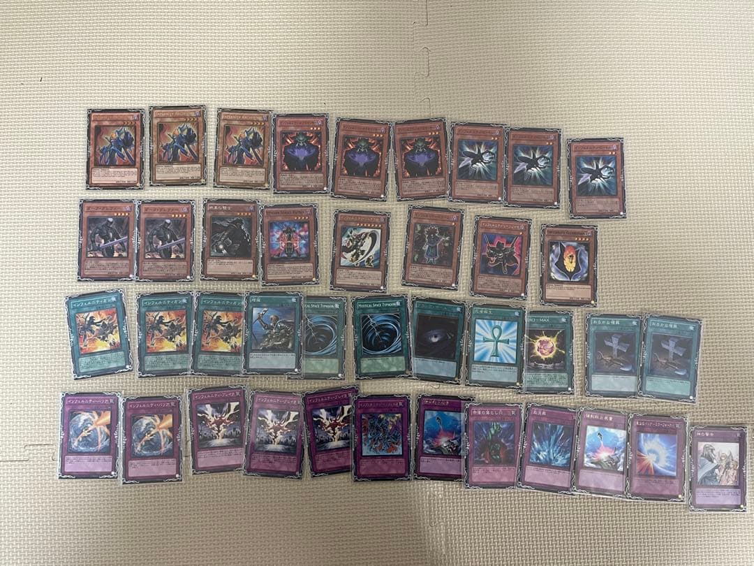 【引退品】遊戯王カード 大量まとめ売り＋デッキ複数